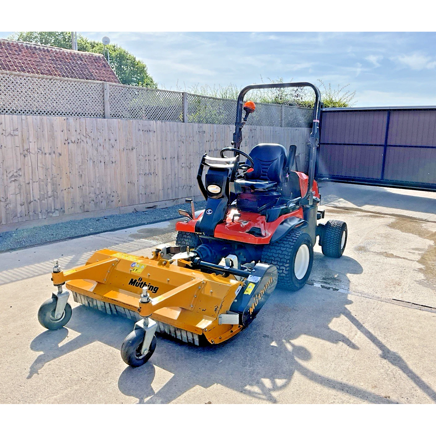 2018 KUBOTA F3890 WITH 2023 MUTHING FLAIL OUTFRONT DIESEL RIDE ON LAWN MOWER